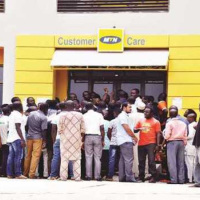 Nigerians storm telcos offices as MTN, GLO and others bar lines over NIN-SIM linkage