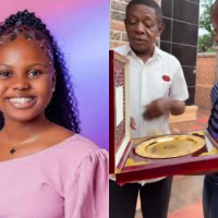 Nollywood Teen Actress Uche Presents Her Award to Nkem Owoh For Blessing