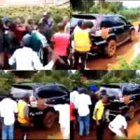 Kenyans Youths Forced Politician to Walk on Muddy Road After He Failed to Fix It